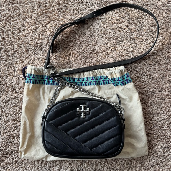 Tory Burch Black Quilted Mini Crossbody Bag - Picture 2 of 9